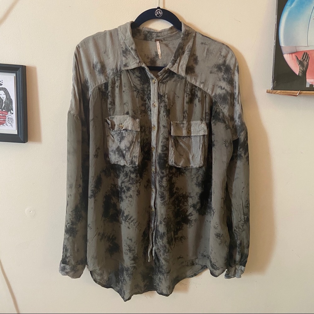 Free People green long sleeve sheer top